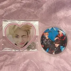 BTS テテ アクリルキーホルダー 缶バッジ