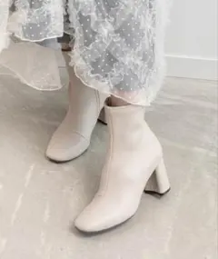 RANDA 晴雨兼用 ベーシックラウンドスクエアショートブーツ アイボリー