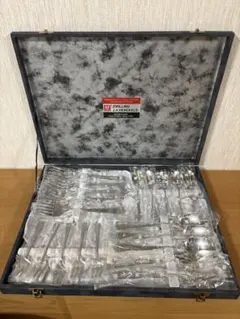 ZWILLING J.A. HENCKELS カトラリーセットのサムネイル