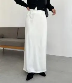 【新品タグ付き】ベロアIラインスカート