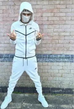 NIKE Tech Fleece セットアップ ホワイトのサムネイル