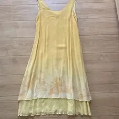 イエローノースリーブワンピース