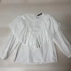 ZARA フリル付きホワイト長袖シャツ