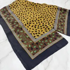 GIVENCHY ジバンシー シルク スカーフ 大判 ブラウン系 総柄のサムネイル