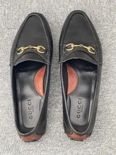 GUCCI ブラック ローファー 革靴　24.5 フェラガモの箱付き