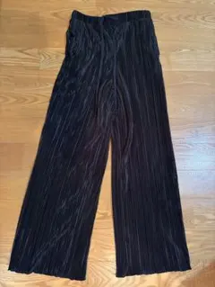 ブラック プリーツパンツ Sサイズ