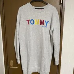 TOMMY JEANS スウェット グレー Mサイズのサムネイル