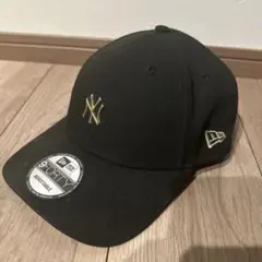 New Era 9FORTY ブラック キャップ　メタル
