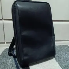 UNITED TOKYO バックパック リュック ブラックのサムネイル