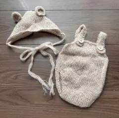 Item thumbnail for item 250b6546-1d9f-40ed-86c7-ed7b670f1915