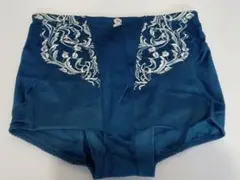 Item thumbnail for item fc333fc3-facb-4f2a-97ac-c8bc1d041c5e