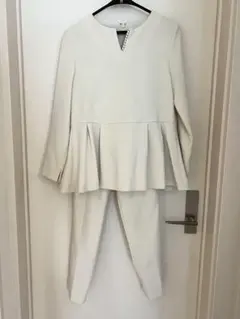 お値下げ！PLST ペプラムパンツセットアップ　パール　卒入学式　セレモニー