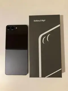 【ほぼ新品】Galaxy Z Flip 7 SIMフリー 箱&ケーブル付。即発送