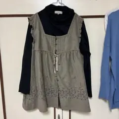 グレー 花柄刺繍 フリル袖 チュニック