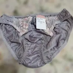 光沢グレー花柄刺繍ショーツＬＬサイズ新品