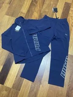 ☆新品☆PUMA ジャージ　軽量クロス上下セット　レディース　スポーツウェア