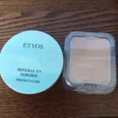 ETVOS ミネラルUVパウダーペールミント　タイムレスフォギーファンデーションのサムネイル