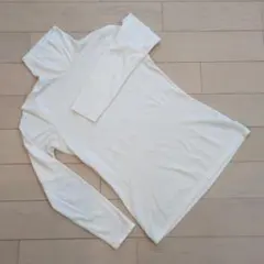 ホワイト タートルネック 長袖トップス