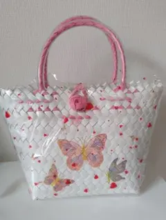 Item thumbnail for item 8e3383fc-5c4d-4fd3-899c-a815dfe4397a