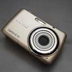 ☆単3電池で動く平成レトロなコンデジ PENTAX optio E70 単3電池で動く平成レトロなコンデジ】PENTAX optio E70 - メルカリ