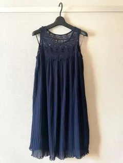 ⭐︎結婚式やパーティーに⭐︎ ネイビー プリーツドレス レース　インナースカート付き