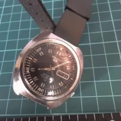 小物１ セイコー 自動巻き時計 黒文字盤