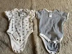 GAP ギャップ　半袖ロンパース2枚セット（飛行機柄・ストライプ）50-60cm