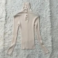 極美品✨ アルアバイル 2023年 釦ディティール2WAYネックリブプルオーバー