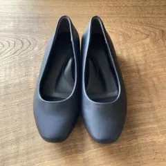 ブラックウェッジパンプス 22.5cm