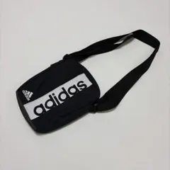 adidas ブラック ショルダーバッグ