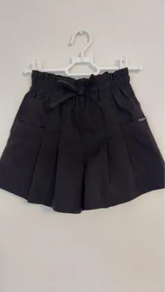 黒のプリーツ付きキュロット 125-135