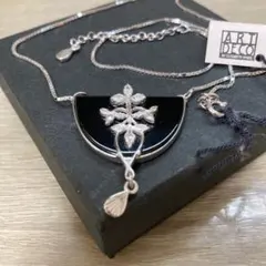 Item thumbnail for item 6dfc2d8b-4892-48af-9786-69abc1e8c67e