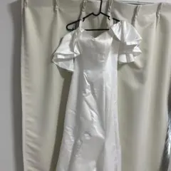 ホワイトオフショルダーマーメイドドレス