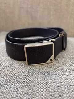 Christian DiorAクリスチャンディオールレザーゴールド金具 ロゴ刻印