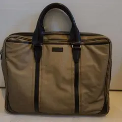 ビジネスバッグ　ウルティマトーキョー