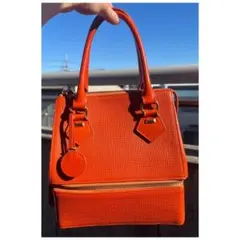 オレンジ ハンドバッグ トートスタイル