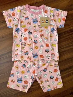 【新品、タグ付き】アンパンマン　パジャマ　半袖　90cm　ピンク