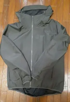 【美品】GU ウィンドプルーフシェルパーカー／カーキ／メンズMサイズ