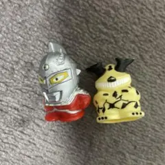 ウルトラセブン カネゴン ミニフィギュア 2体セットのサムネイル
