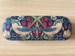 Item thumbnail for item 8c266536-b53c-4e49-91fe-89ecde502b79