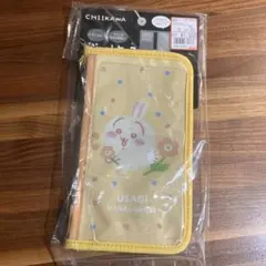 アベイル　ちいかわ　うさぎ　ガジェットケース