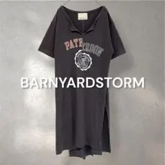 1100 BARNYARDSTORM カレッジロゴ半袖カットソーワンピースのサムネイル