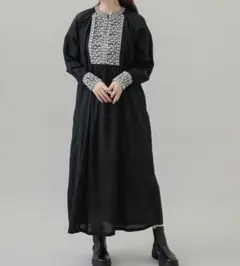 URBAN RESEARCH サニーレーベル 刺繍ワンピース