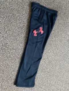 アンダーアーマー　ジャージ下　150cm