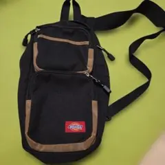 Dickies ブラック スリングバッグ