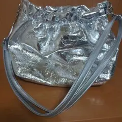 SHOO la RUE シルバーショルダーバッグ