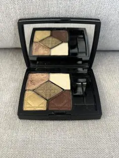 Dior サンククルール アイシャドウ　657