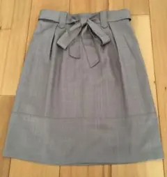 新品　UNTITLED スカート膝丈、ウエストリボンベルト付