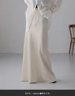 未使用タグ付き★LOWRYS FARM ストレッチサテンスカート М