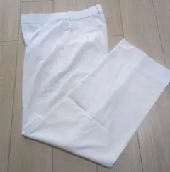 UNIQLO ホワイト タックワイドパンツ 丈長め